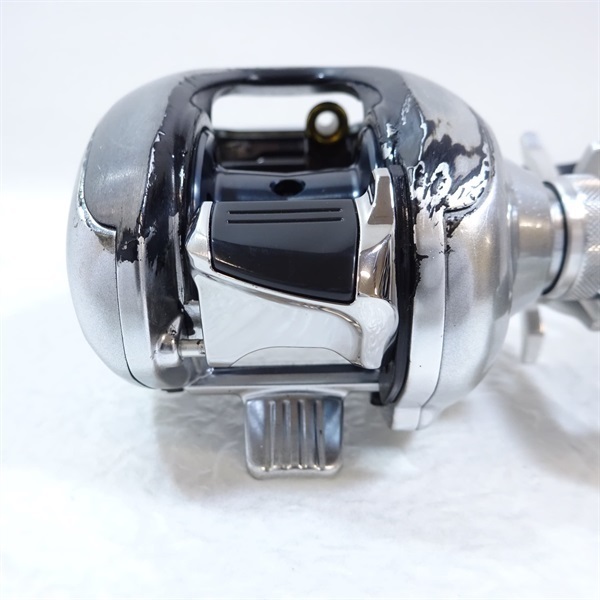 １６メタニウムＭＧＬ右